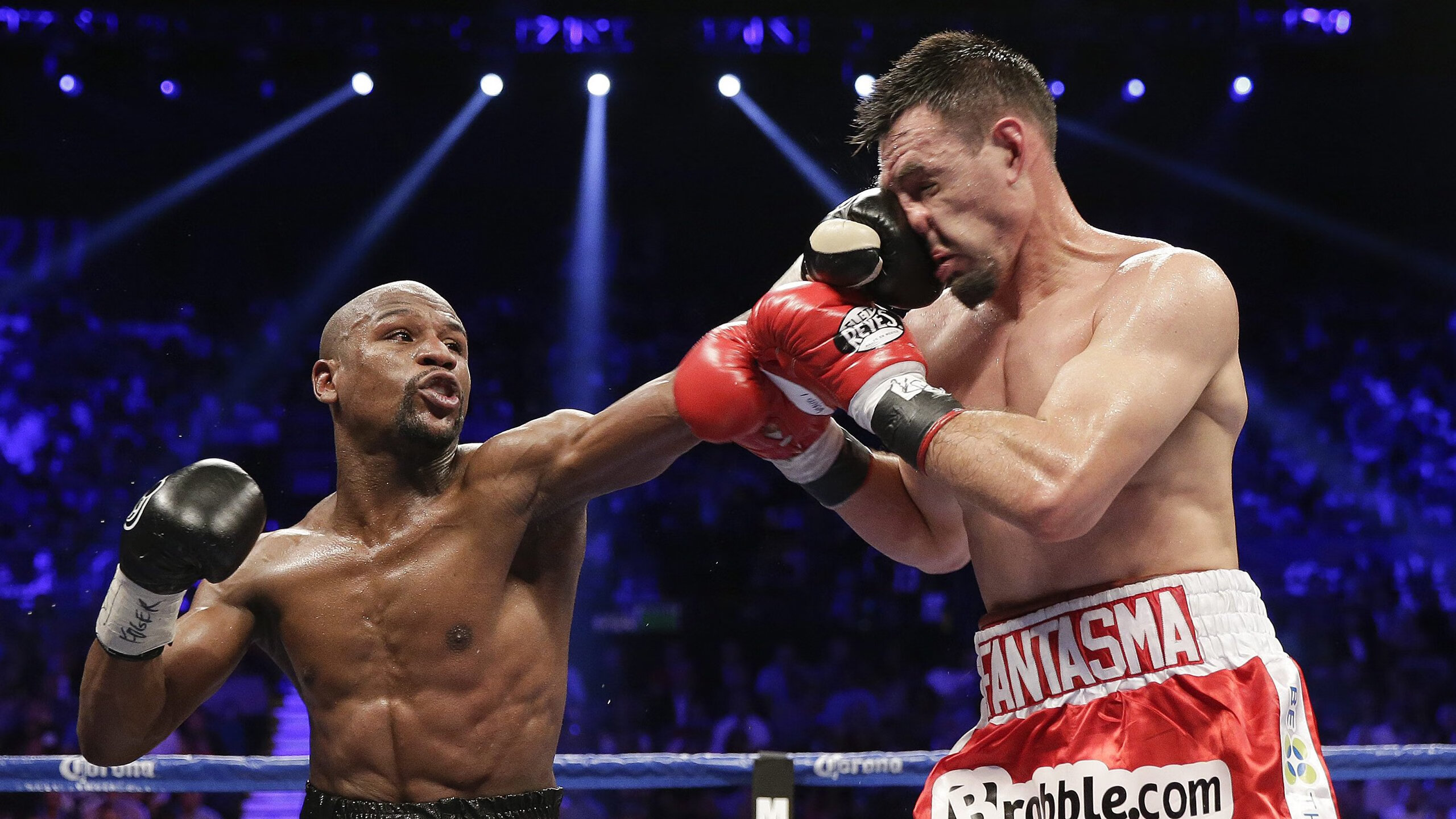 荷兰双星闪耀梅阿查,加维式拼抢铸就国际米兰新王朝