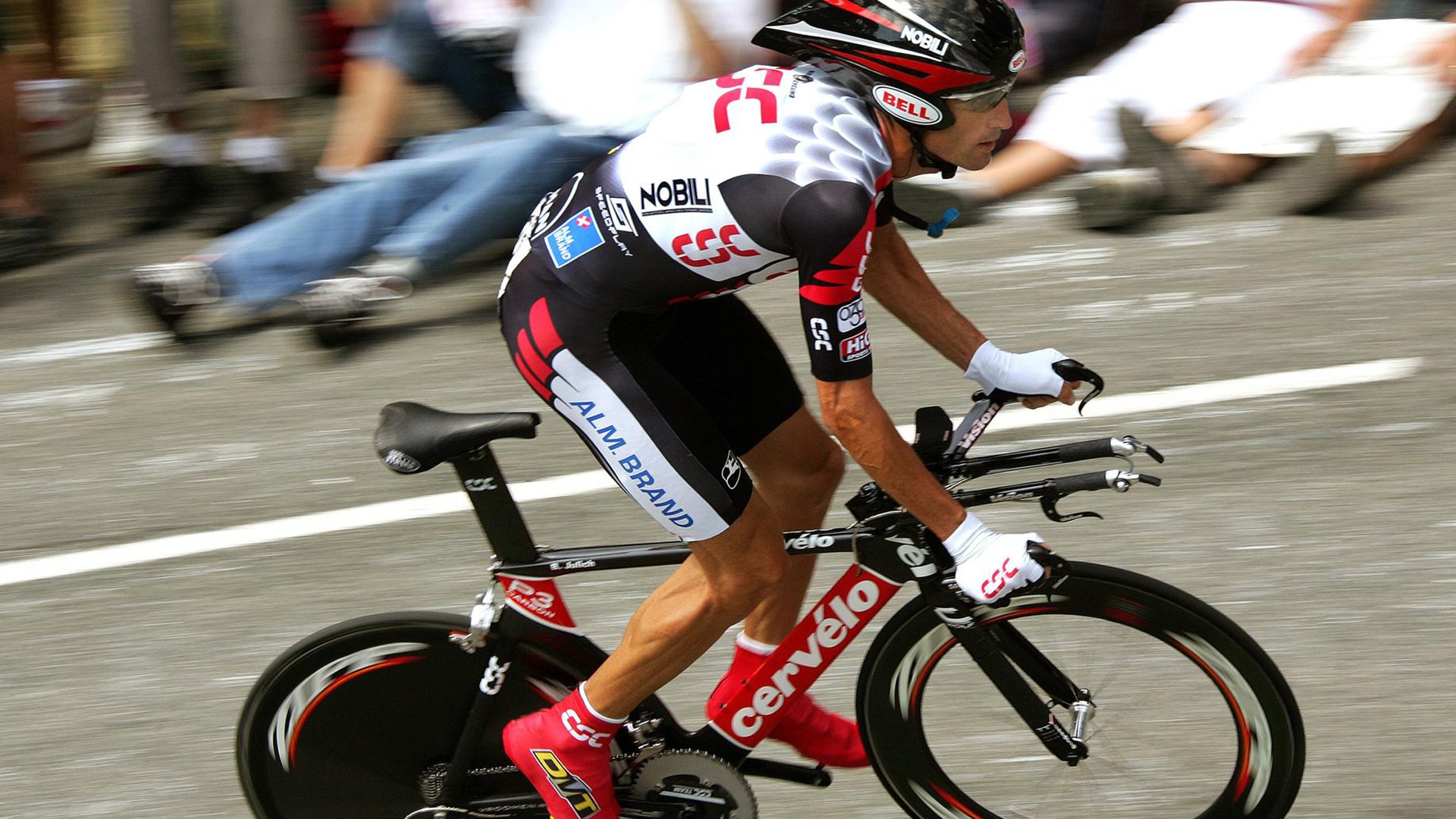 奥亚尔萨瓦尔导演罗马式征服,战术碾压铸就安菲尔德之夜