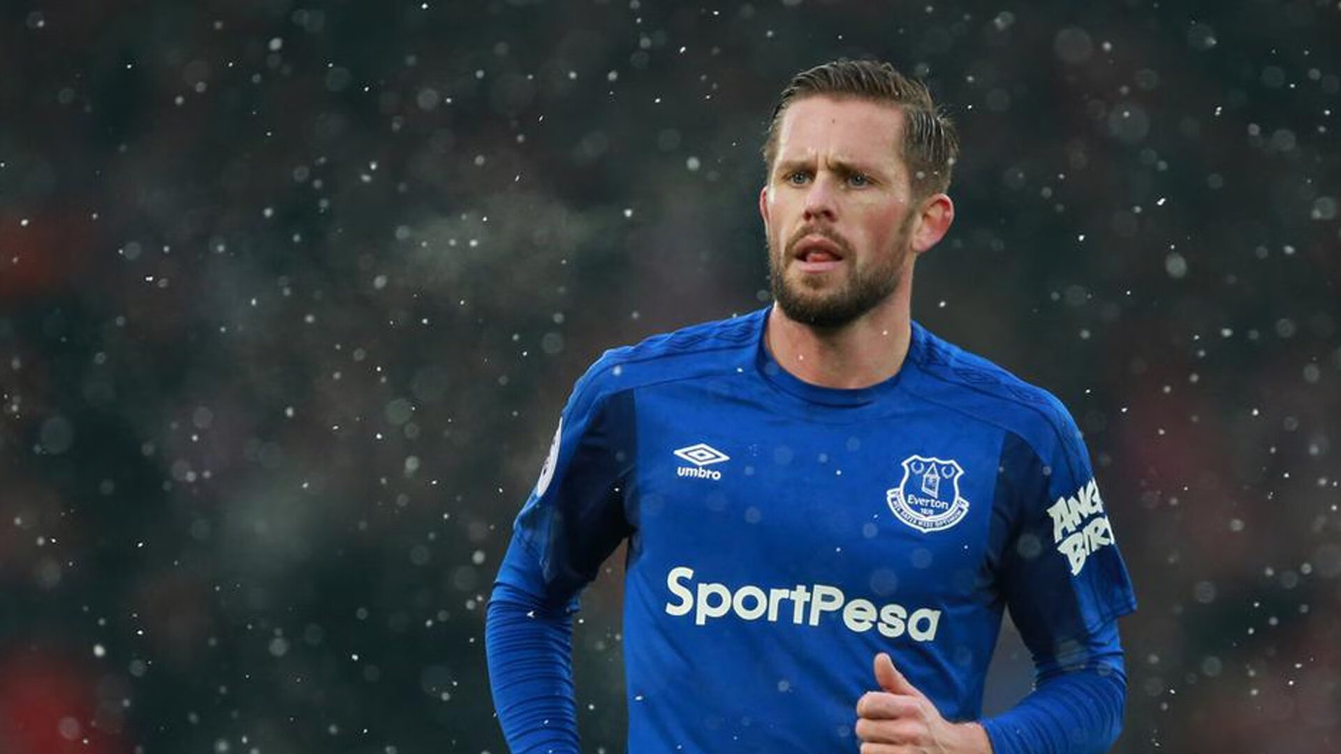 周冠宇关键制胜，迈凯伦横扫雷诺，一场技术与勇气的双重胜利